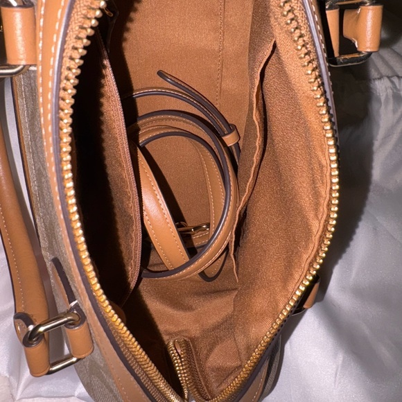 Coach Rowan Satchel In Signature Canvas 
Trompe L'oeil Print Khaki
Final sale - Picture 3 of 4